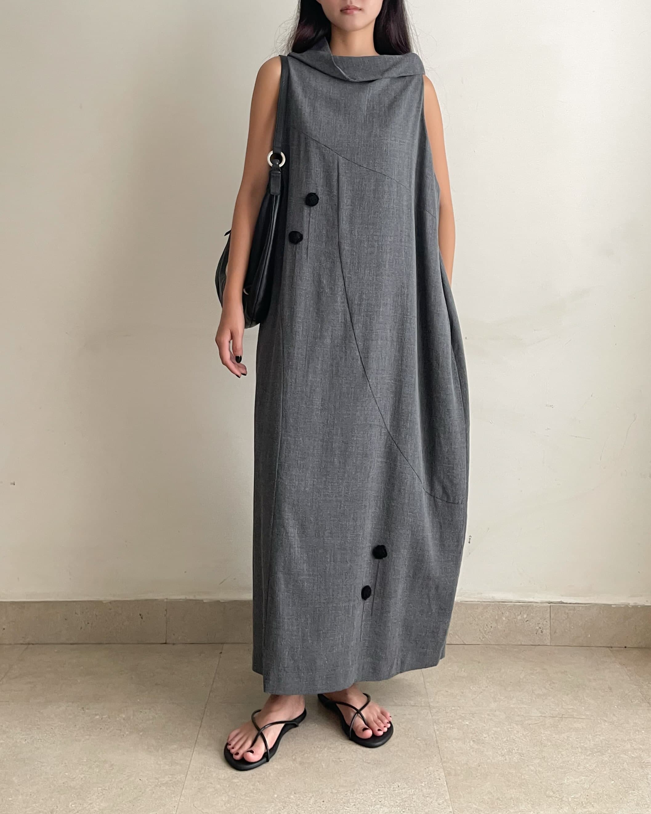 Sleeveless pumpkin wool dress 
Length 125 | Chest 105 | 🏷️850

DR072625