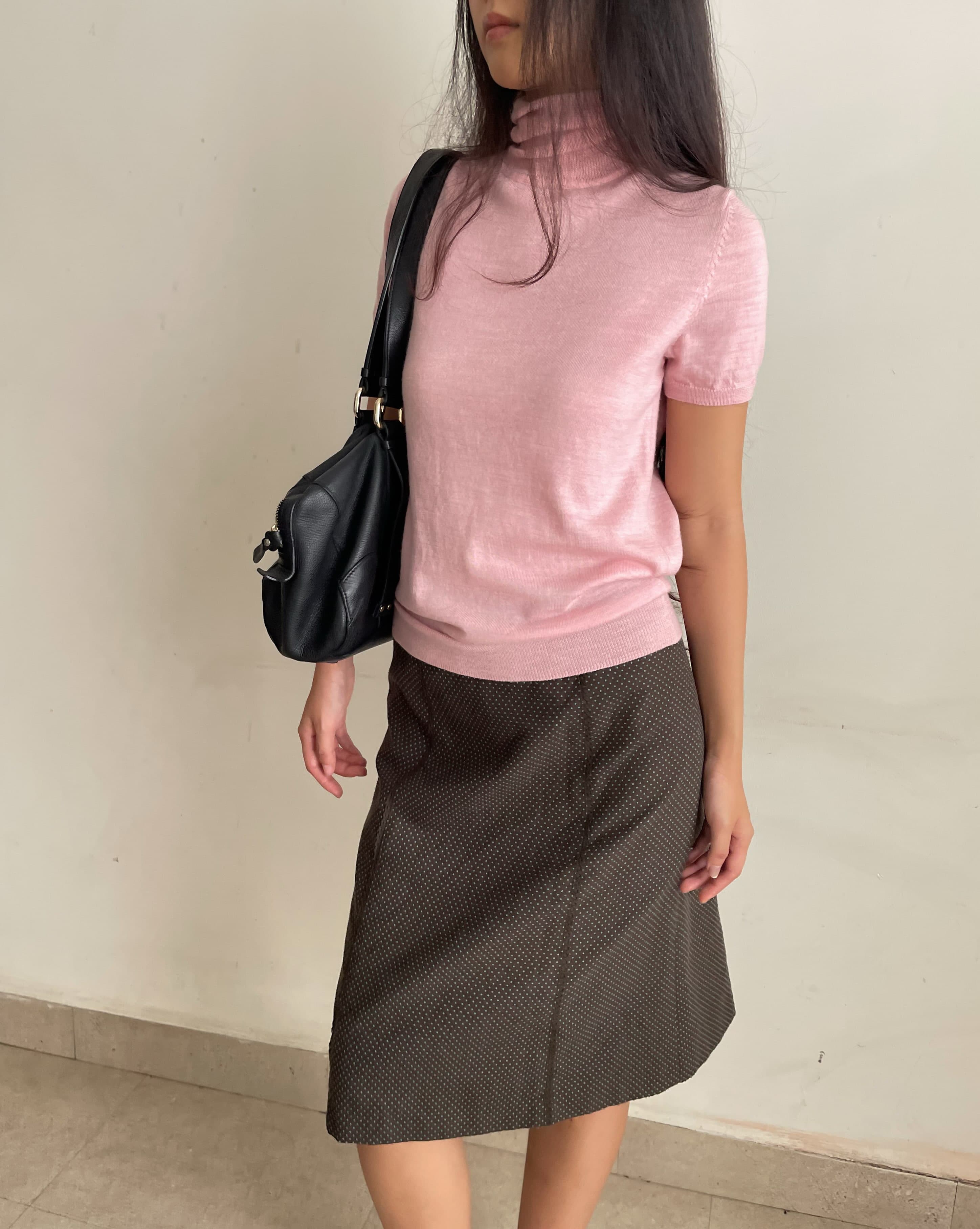 • Wool top 
Length 59 | Chest 82 | 🏷️350 SOLD
• Skirt 
Length 58 | Waist <63 | 🏷️365

T092684
SK092645